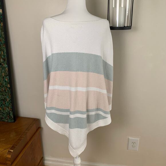 NEW Barefoot Dreams One Size CozyChic Ultra Lite Ocean Breeze Poncho Pink Multi - Picture 5 of 10